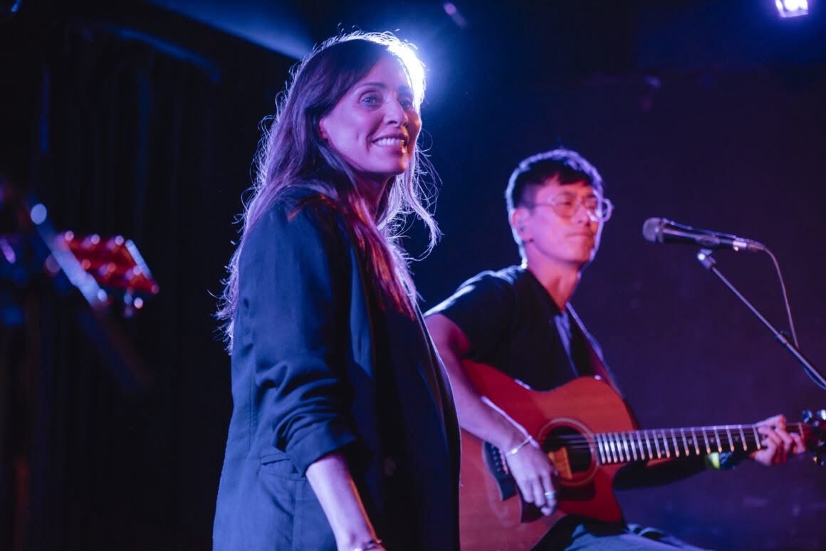 IMBRUGLIA REBORN: A TINY ROOM, A HUGE RESET
